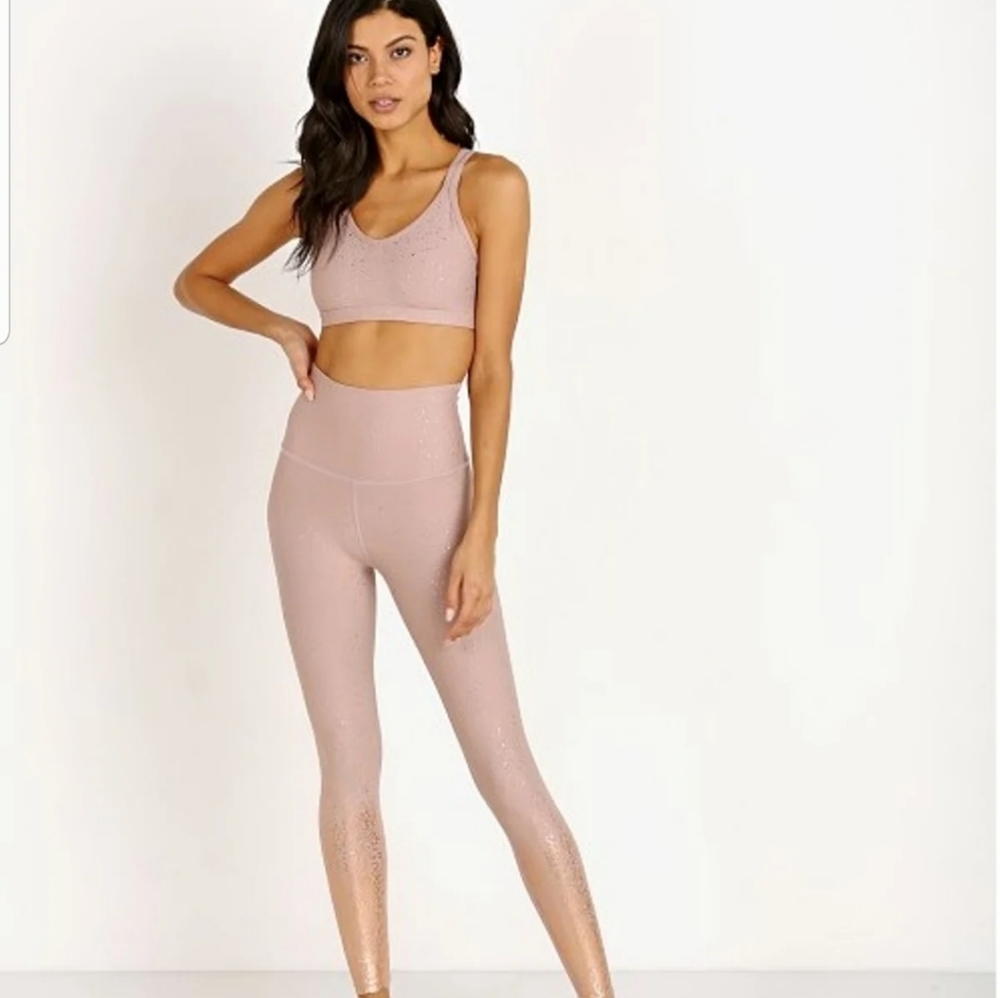 ⭐️SOLD⭐️ Beyond Yoga Alloy Ombre Set